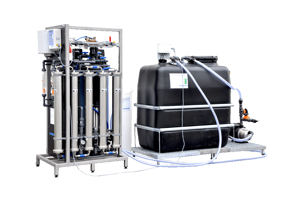 Mobile water treatment in container