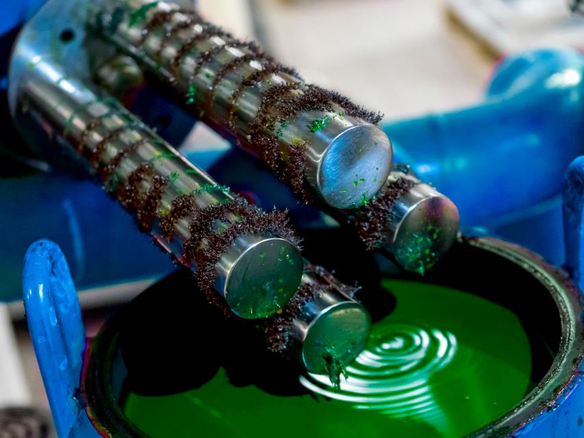 Magnetic insert for bag filter