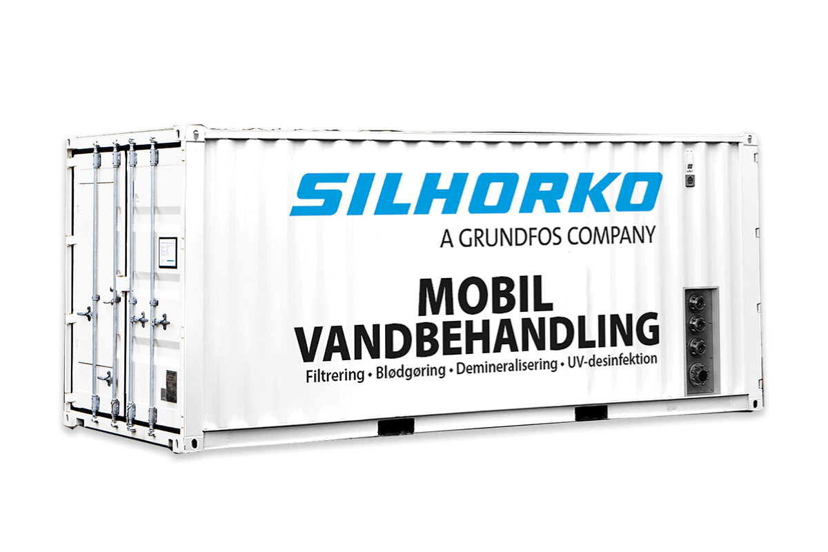 Mobile water treatment in container